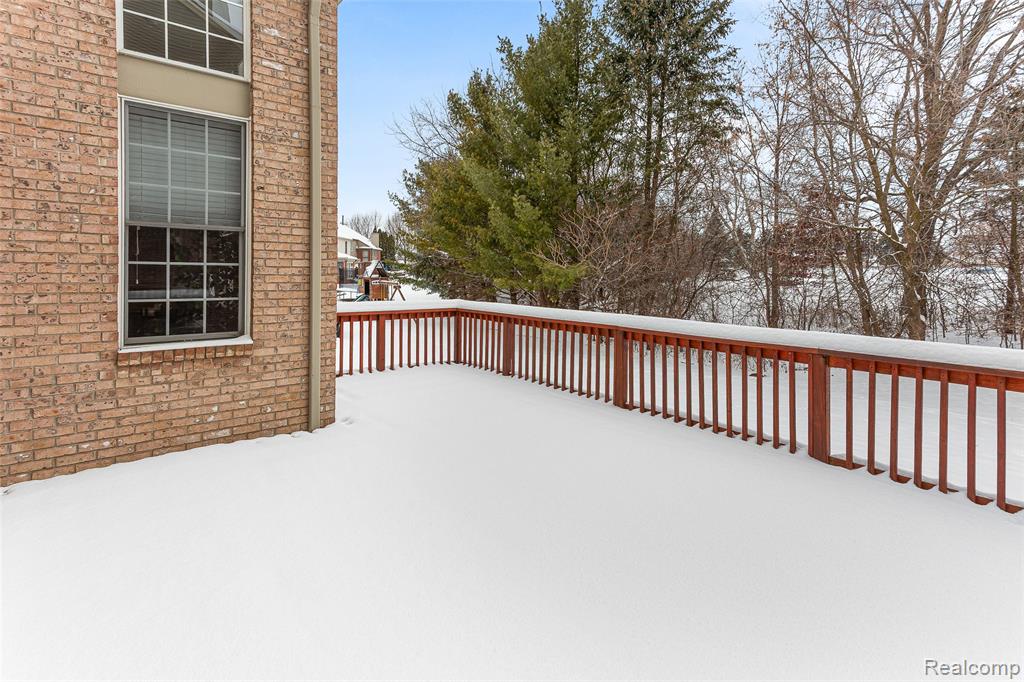 7567 WINDGATE Circle, West Bloomfield, MI 48323 — Photo 56