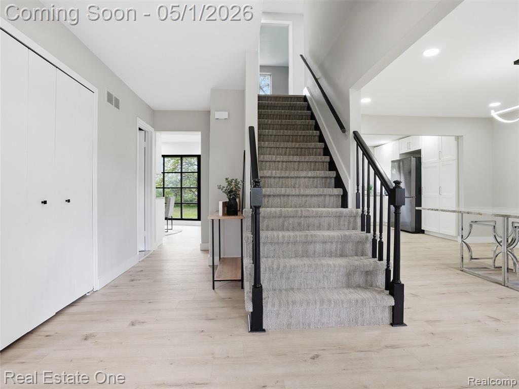 5332 Orchard Crest Drive, Troy, MI 48085 — Photo 8