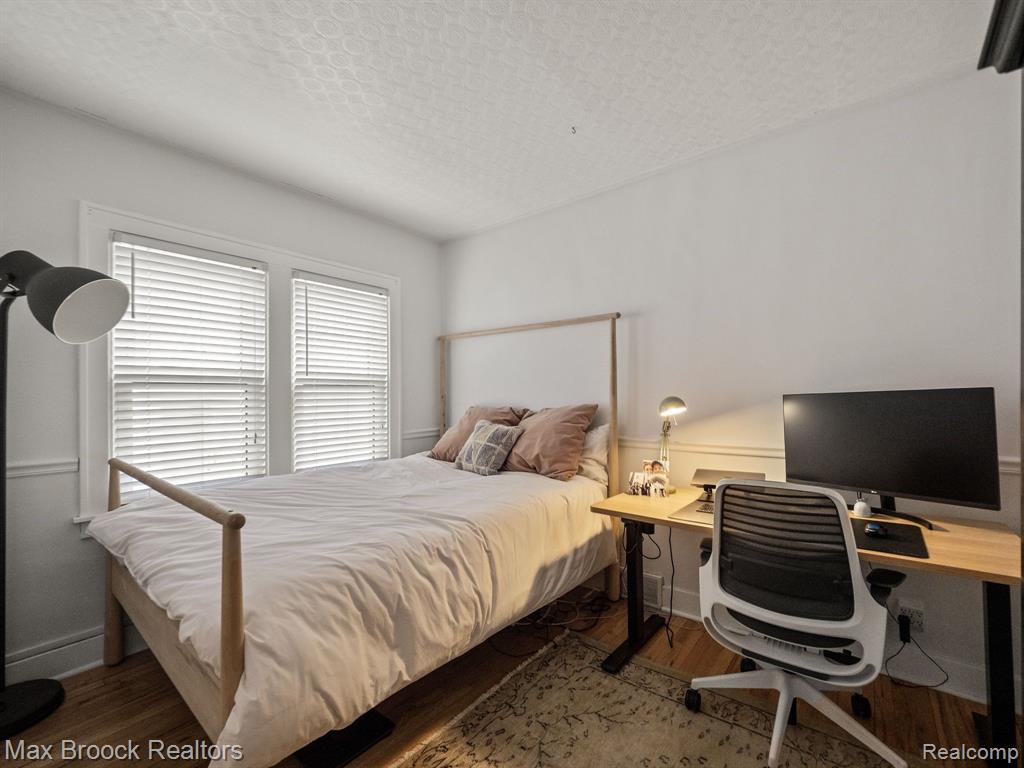 913 MAPLEGROVE Avenue, Royal Oak, MI 48067 — Photo 18