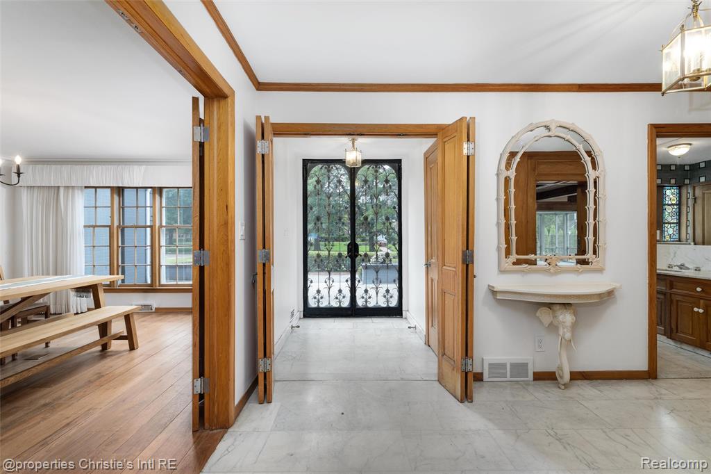 1925 Wellesley Drive, Detroit, MI 48203 — Photo 2