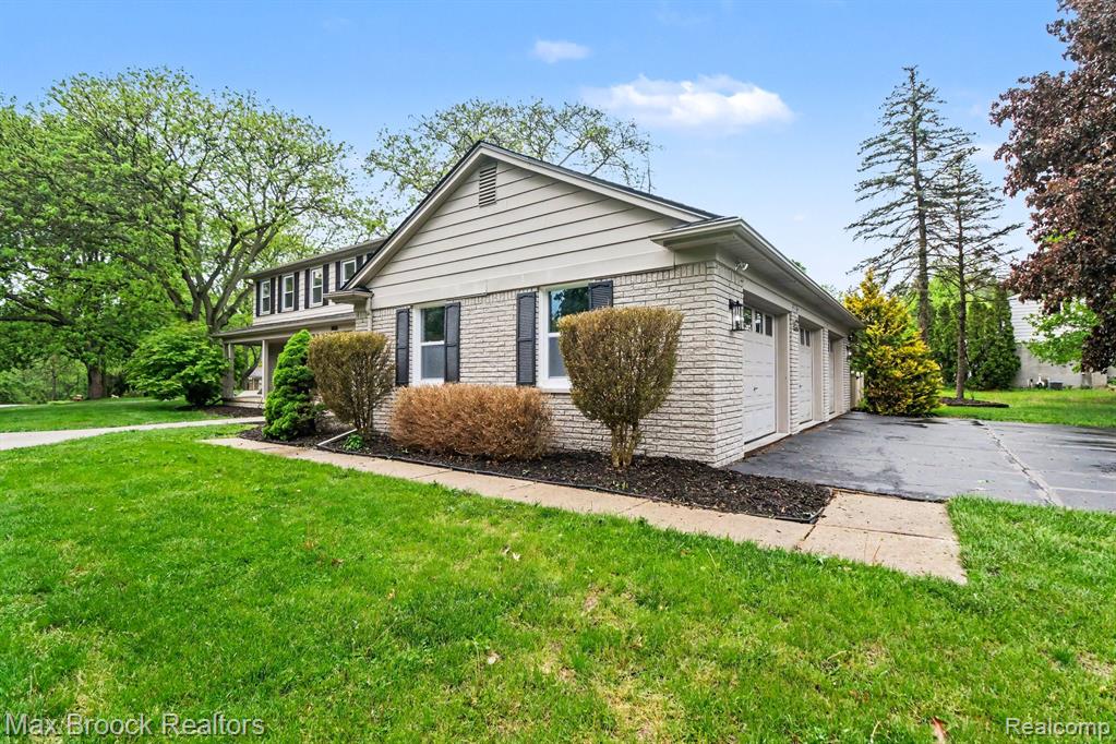2808 Donegal Drive, Troy, MI 48098 — Photo 34