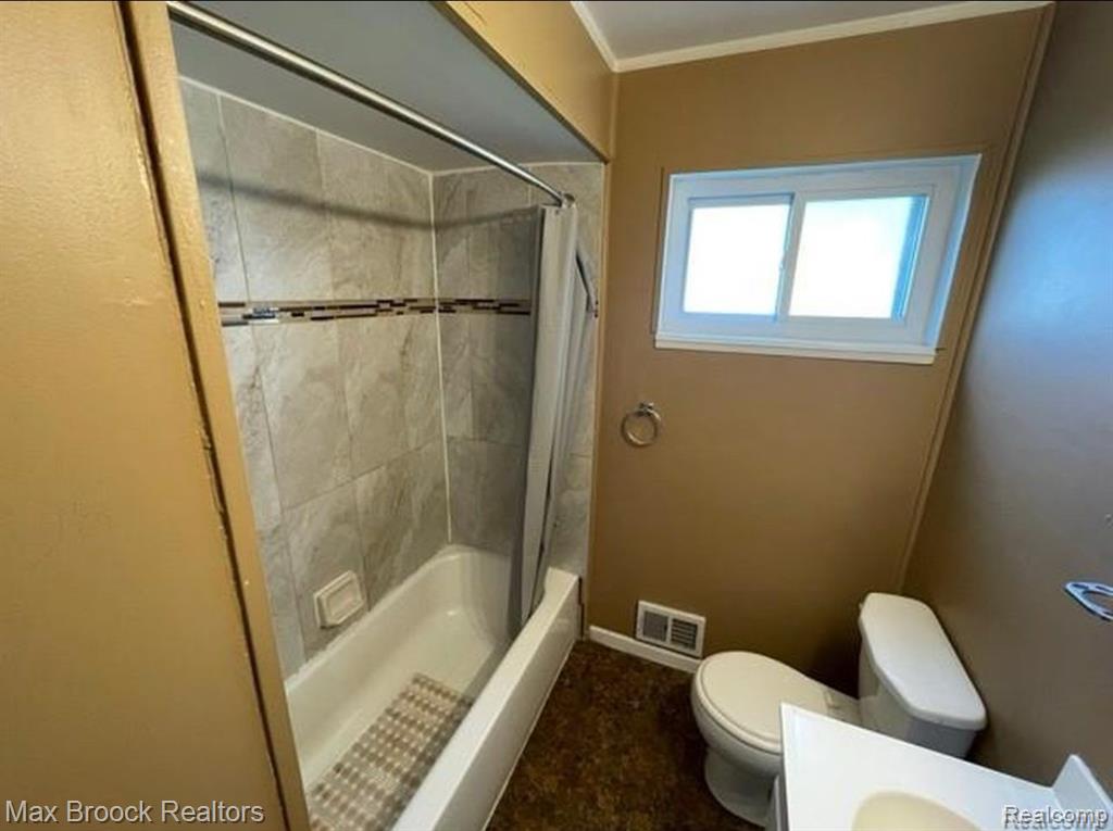 47 E Barrett Avenue, Madison Heights, MI 48071 — Photo 12