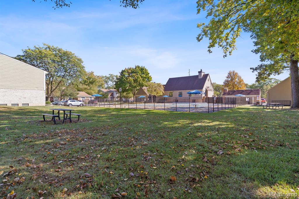 1961 WICKHAM Street, Royal Oak, MI 48073 — Photo 36