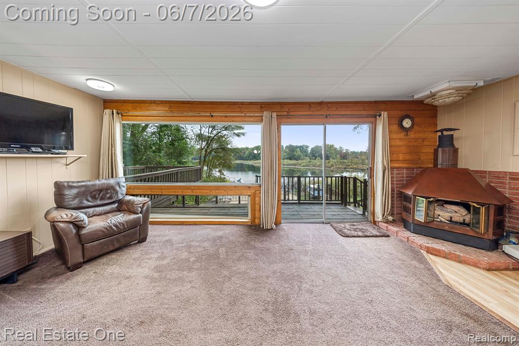 200 E CANYON Drive, Milford, MI 48380 — Photo 8