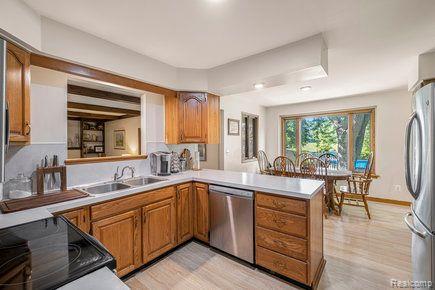9205 POTTER Road, Flushing, MI 48433 — Photo 3