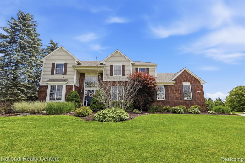23431 Winged Foot Way, South Lyon, MI 48178 — Photo 2