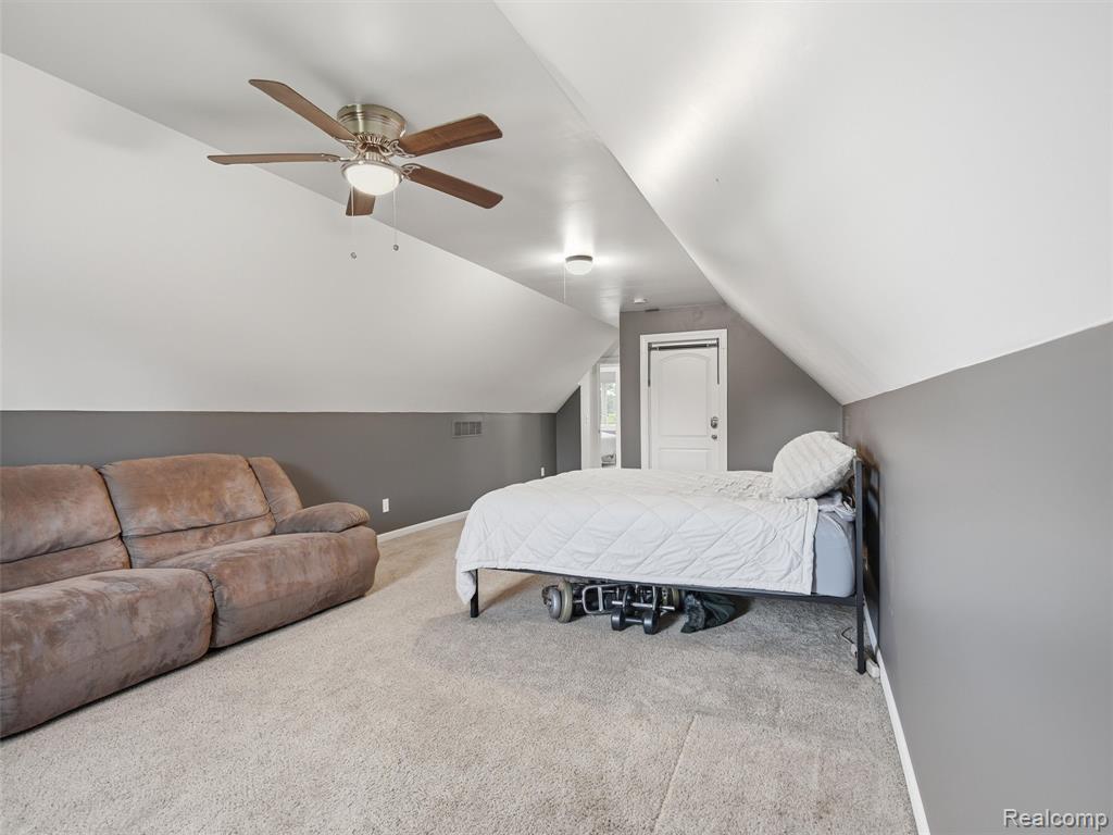 1232 Thorn Ridge Drive, Howell, MI 48843 — Photo 19