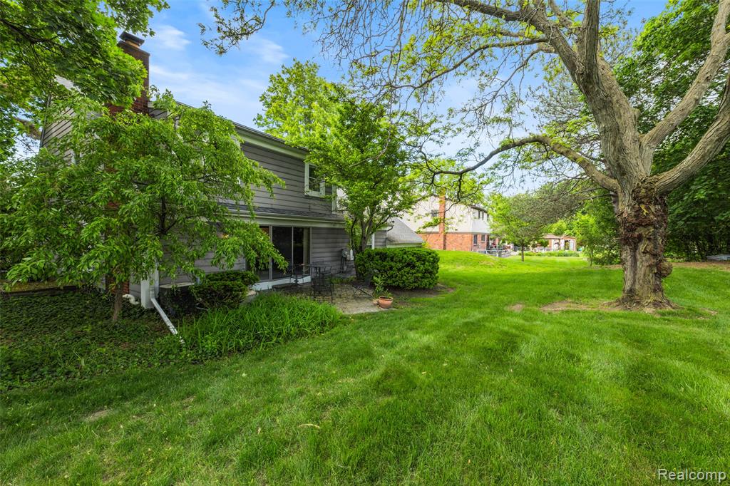 5138 Bayside Drive, Troy, MI 48098 — Photo 30