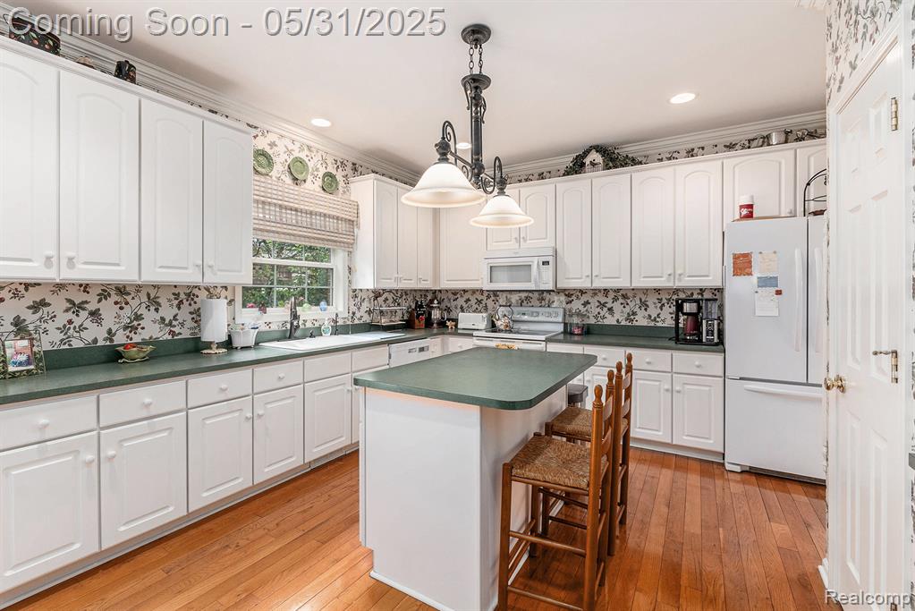 7271 N Village Drive, Clarkston, MI — Photo 9