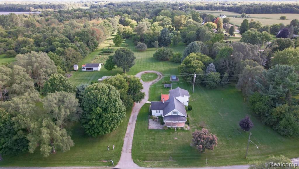 7038 E Coldwater Road, Davison, MI 48423 — Photo 2