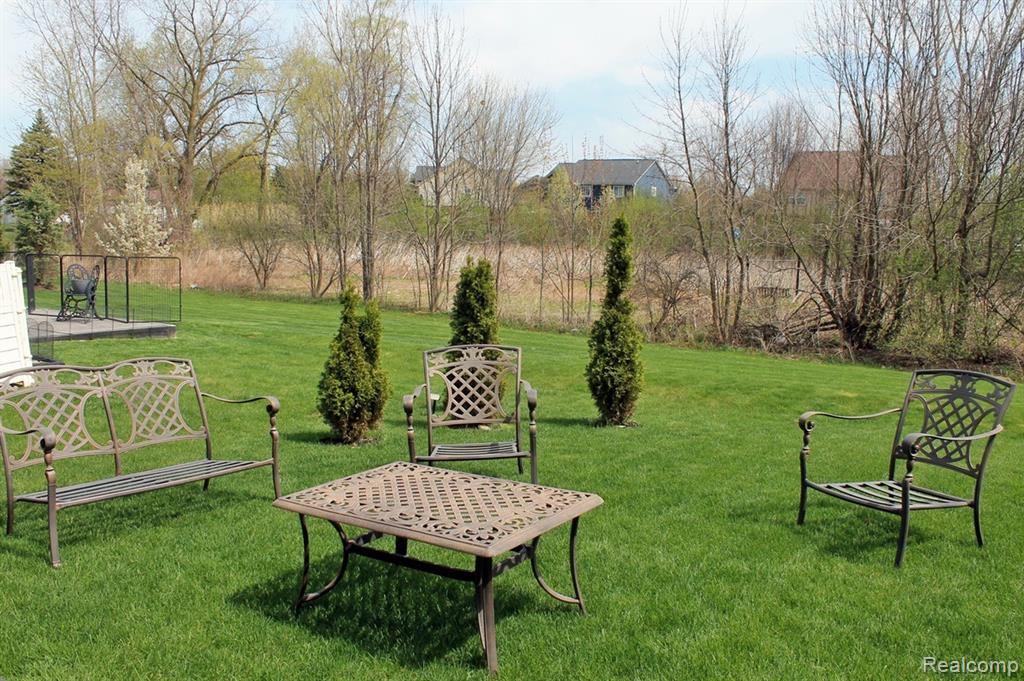 860 Backshore Drive, Canton, MI 48187 — Photo 8