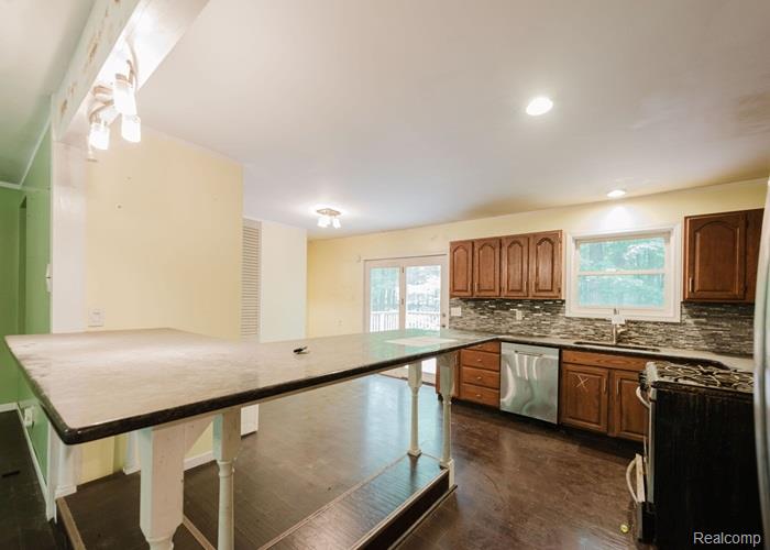 4840 Elm Run, Farwell, MI 48622 — Photo 11