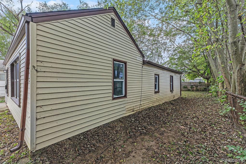 11472 Cadillac Avenue, Warren, MI 48089 — Photo 23