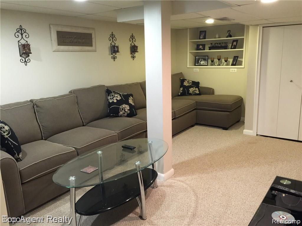 525 Marlin Avenue, Royal Oak, MI 48067 — Photo 16