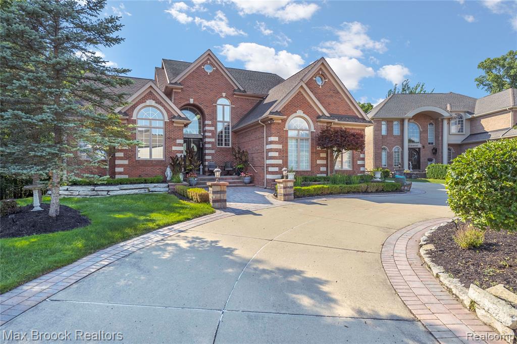 5679 Branford Drive, West Bloomfield, MI — Photo 5