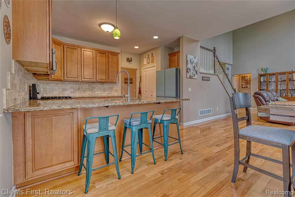 1291 Courtney Court, Hartland, MI 48353 — Photo 21