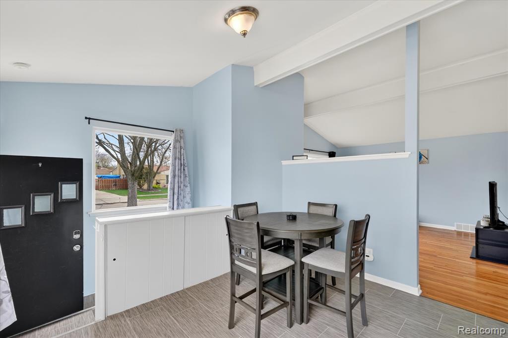 16672 Drake Street, Southgate, MI 48195 — Photo 17