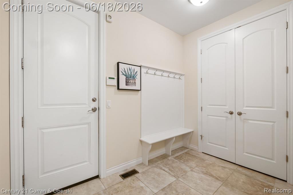 34225 Thornbrook Drive, Farmington, MI 48335 — Photo 44
