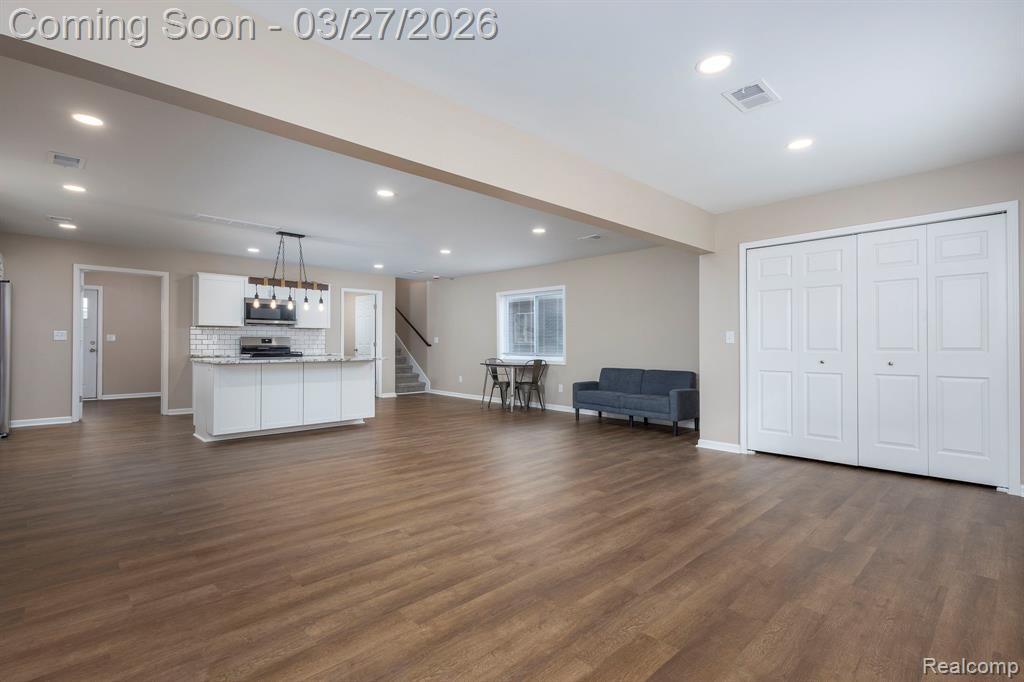 23147 Tawas Avenue, Hazel Park, MI 48030 — Photo 8