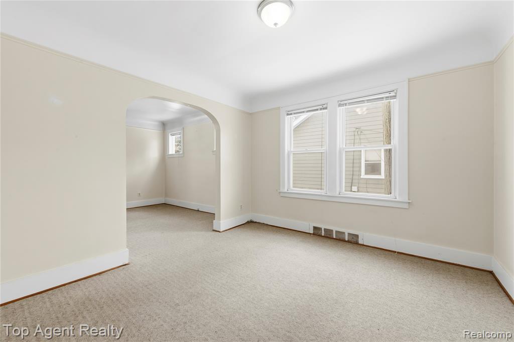 475 W Breckenridge Street, Ferndale, MI 48220 — Photo 11