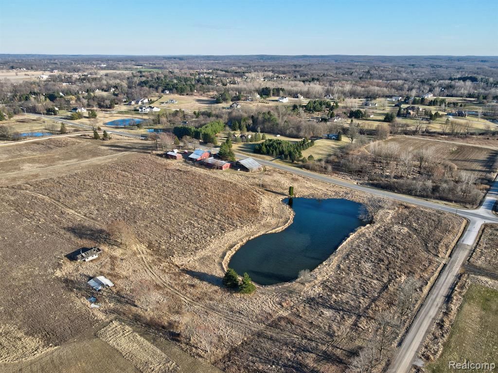 9485 irish Road, Goodrich Vlg, MI — Photo 4