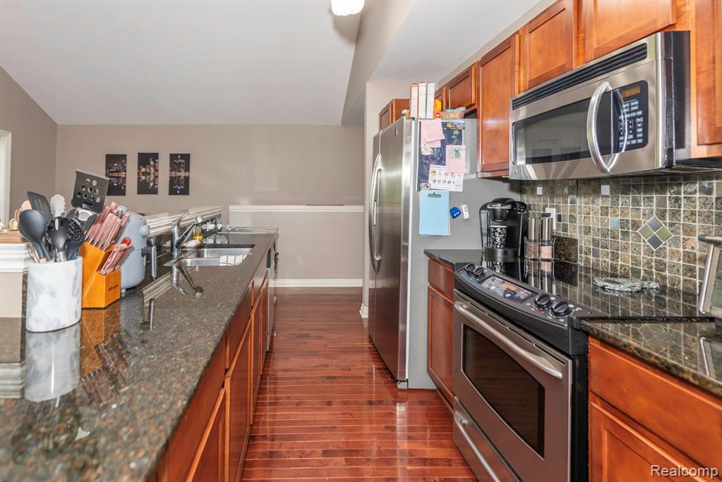 5738 Wellesley Lane, Ypsilanti, MI 48197 — Photo 12