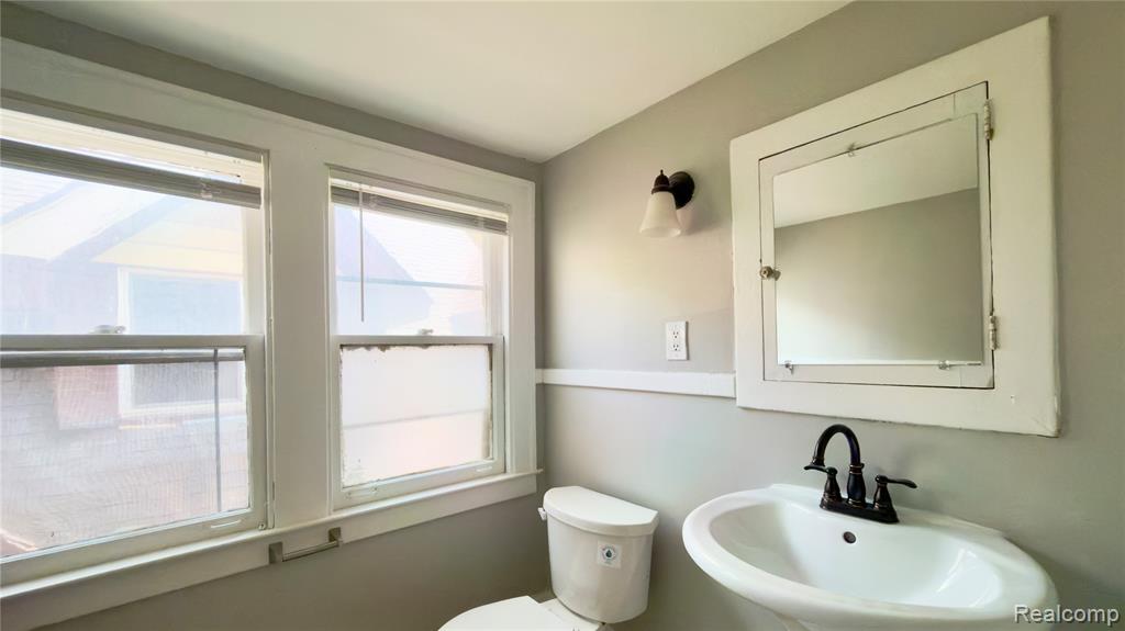 1651 Atkinson Street, Detroit, MI 48206 — Photo 11