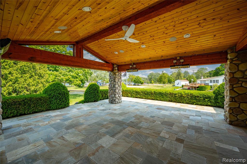 4190 AQUARINA Street, Waterford, MI 48329 — Photo 17