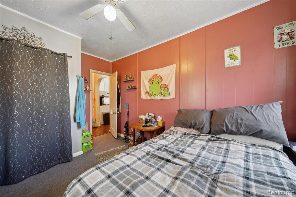 587 E DRAYTON Street, Ferndale, MI 48220 — Photo 11
