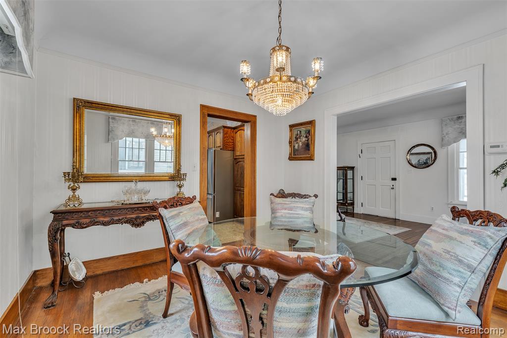 23009 Maple Avenue, Farmington, MI 48336 — Photo 14