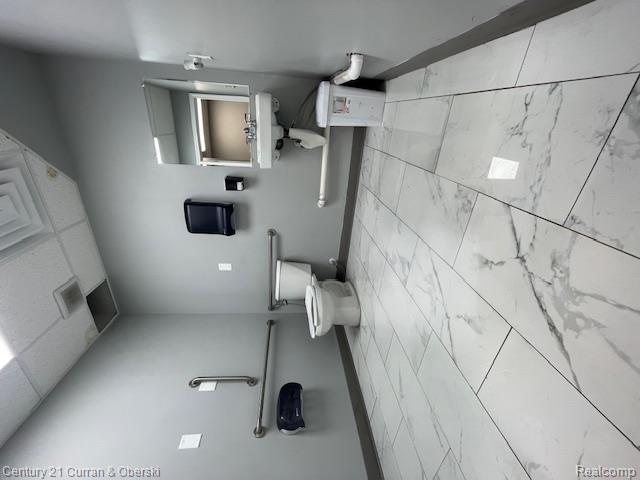 6635 SCHAEFER Road, Dearborn, MI 48126 — Photo 9