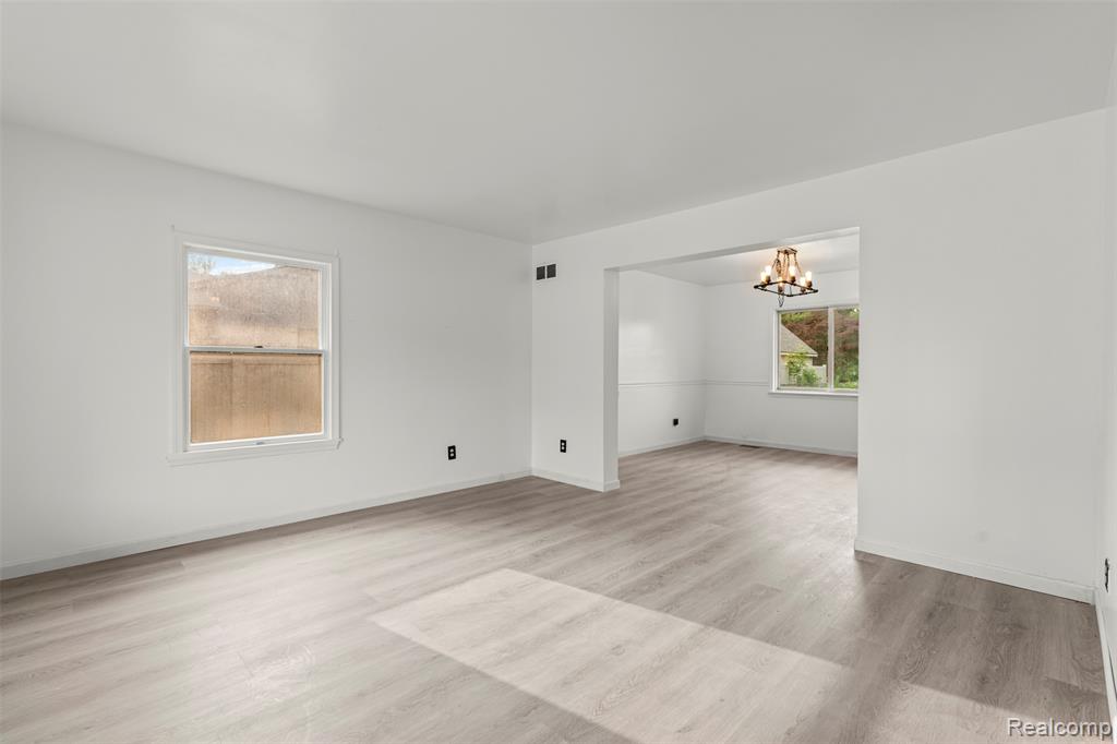 5420 Southlawn Drive, Sterling Heights, MI 48310 — Photo 6