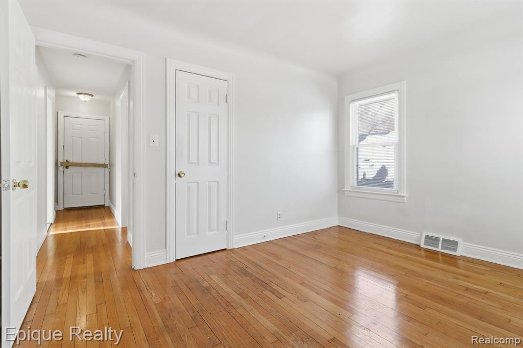 9535 Terry Street, Detroit, MI 48227 — Photo 25