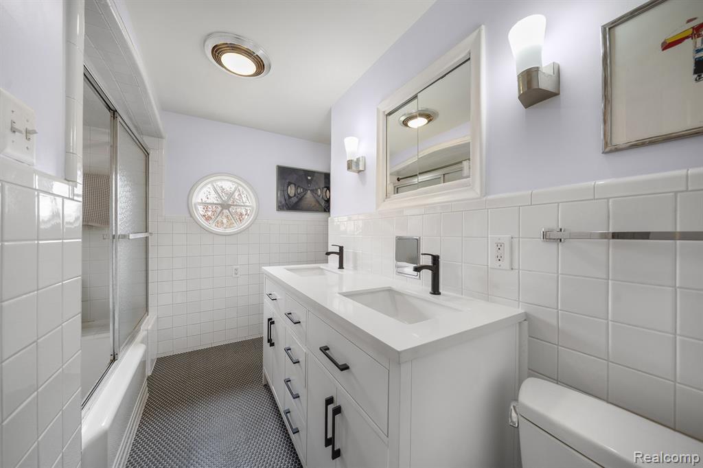 8920 NADINE Avenue, Huntington Woods, MI — Photo 24