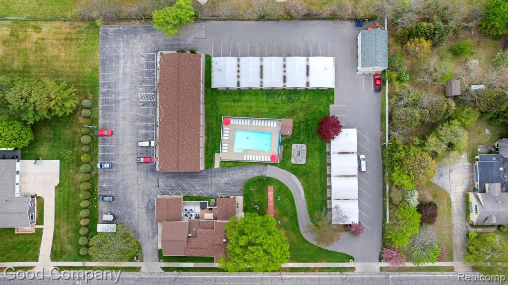 612 N LAKESHORE Drive, Ludington, MI 49431 — Photo 59