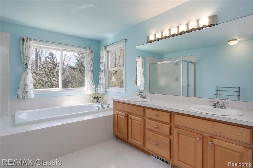 41547 BURROUGHS Avenue, Novi, MI 48377 — Photo 29