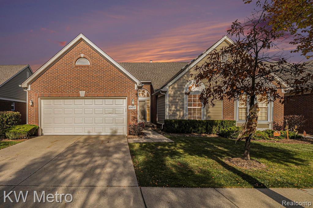 40637 LENOX PARK Drive, Novi, MI 48377 — Photo 2