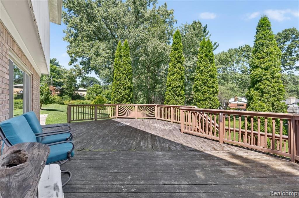 928 Hampstead Lane, Rochester Hills, MI 48309 — Photo 35