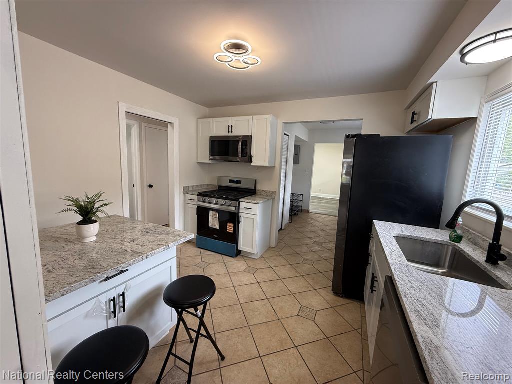 13440 Charlotte Avenue, Warren, MI 48089 — Photo 8