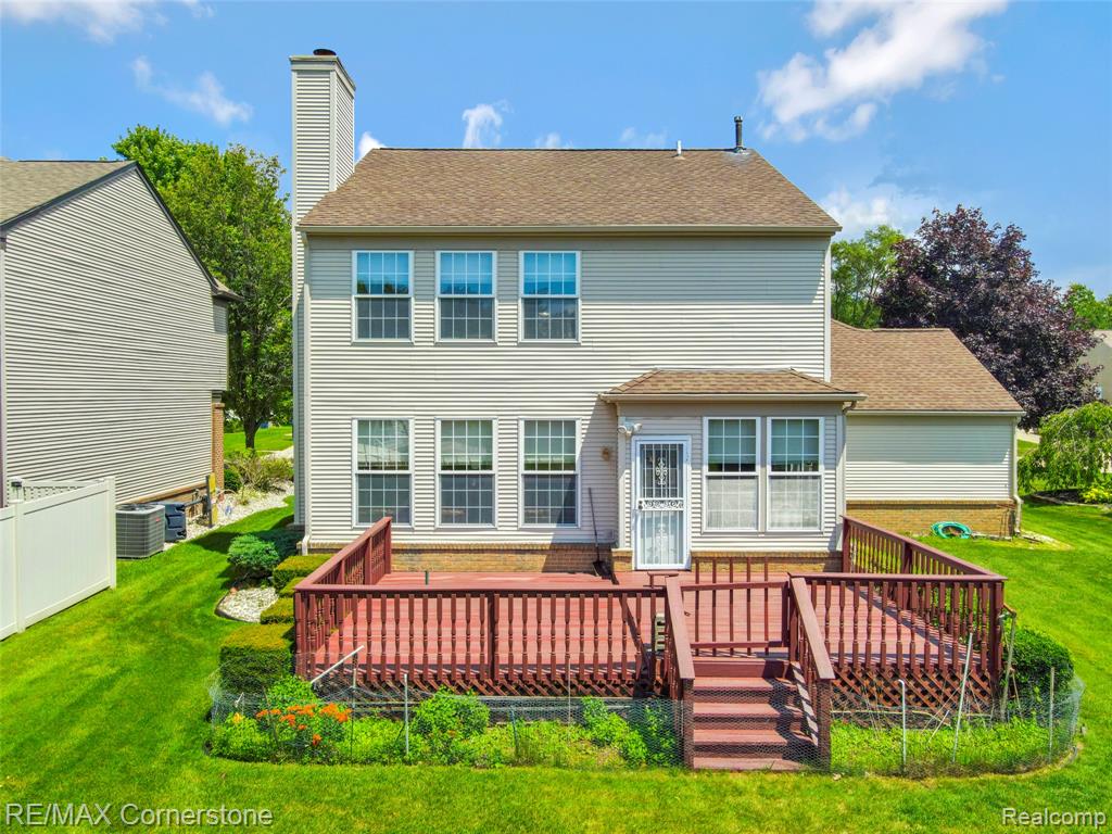 8307 Parkside Drive, Westland, MI — Photo 52