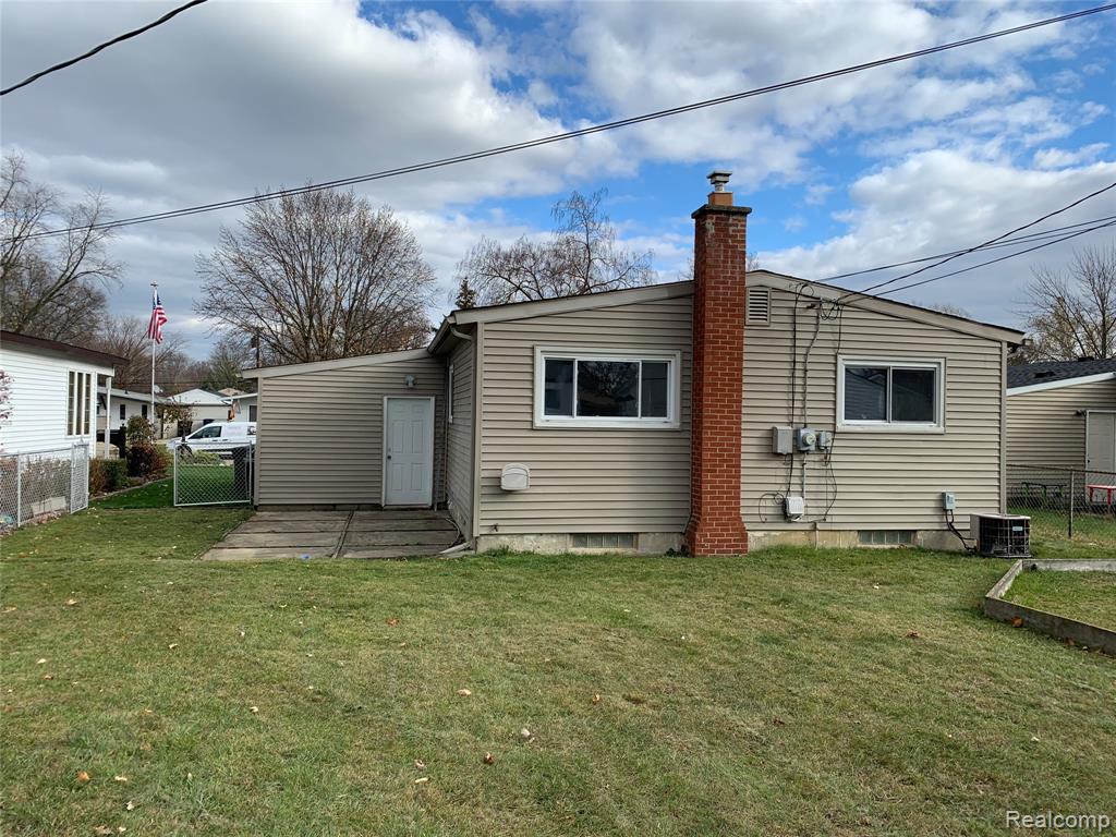 548 S Hawthorne Street, Westland, MI 48186 — Photo 12