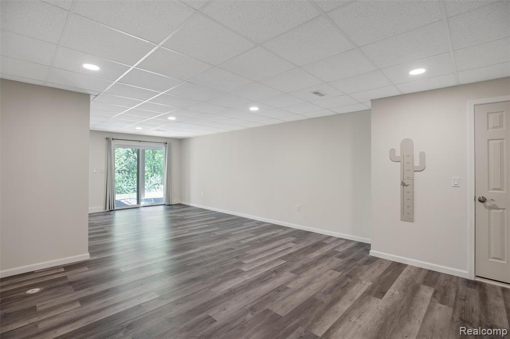 43583 Chancellor Lane, Novi, MI — Photo 33
