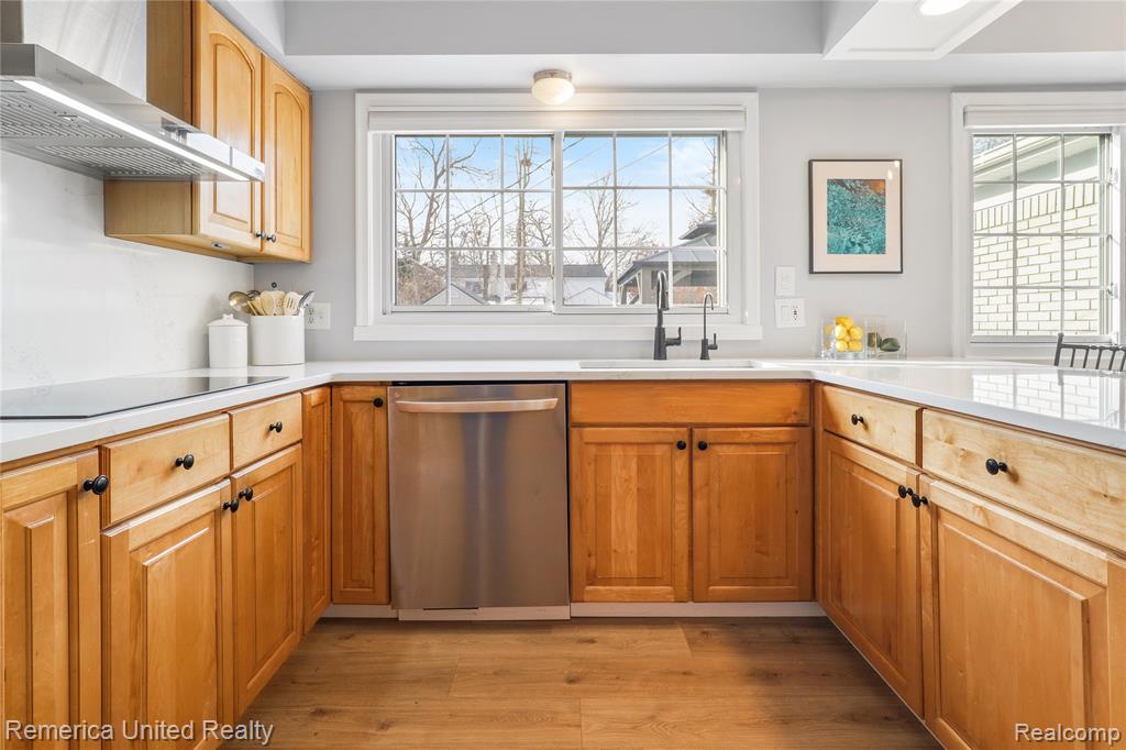 26028 Blossom Lane, Grosse Ile, MI 48138 — Photo 22