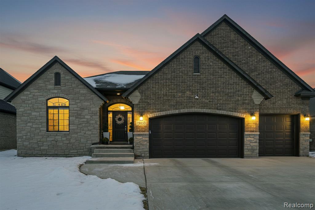 19853 Chase Drive, Macomb, MI 48042 — Photo 2