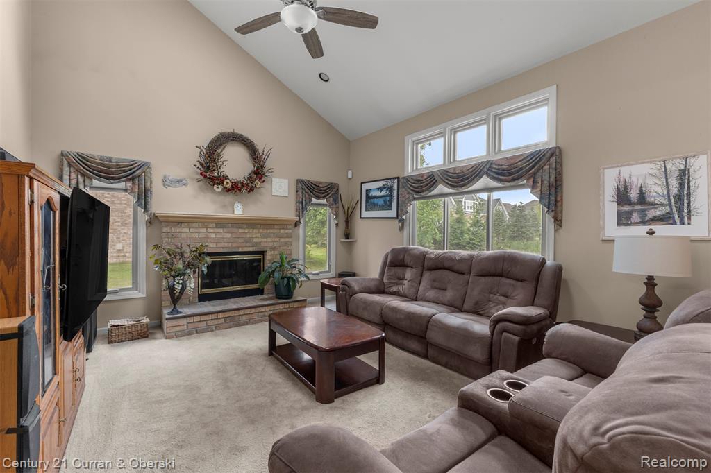 45924 Rockledge Drive, Plymouth, MI 48170 — Photo 32