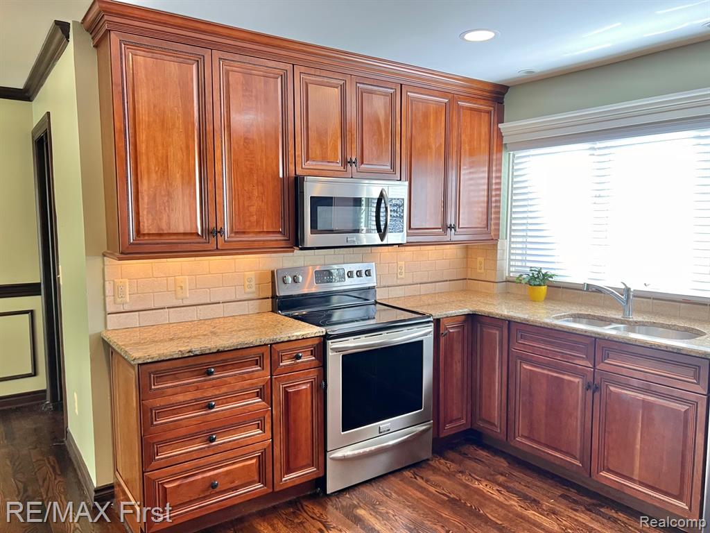 2483 Hickory Glen Drive, 3, Bloomfield Hills, MI 48304 — Photo 13