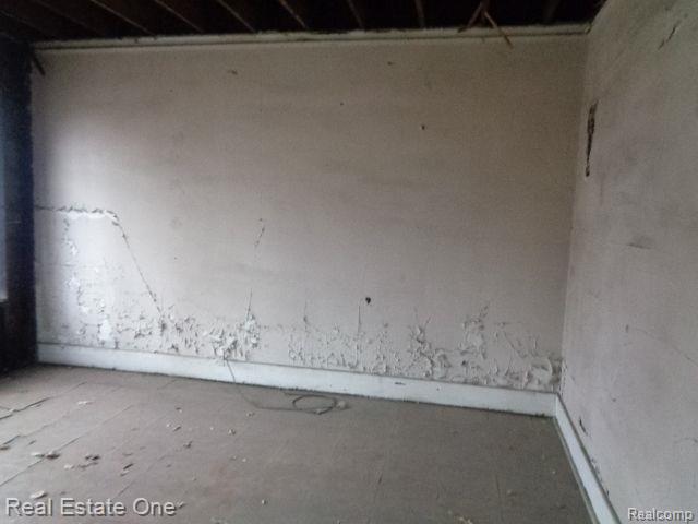 8034 GEORGIA Street, Detroit, MI 48213 — Photo 21