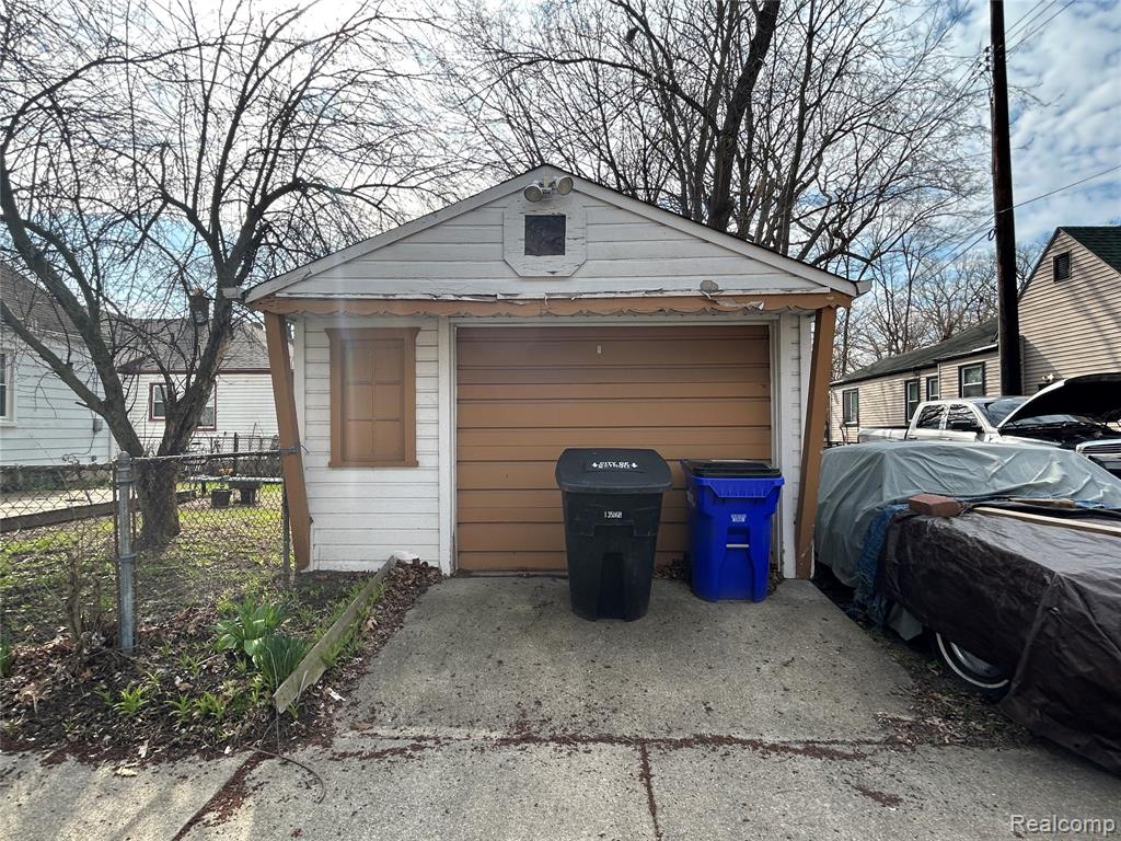 16910 Pembroke Avenue, Detroit, MI 48235 — Photo 48
