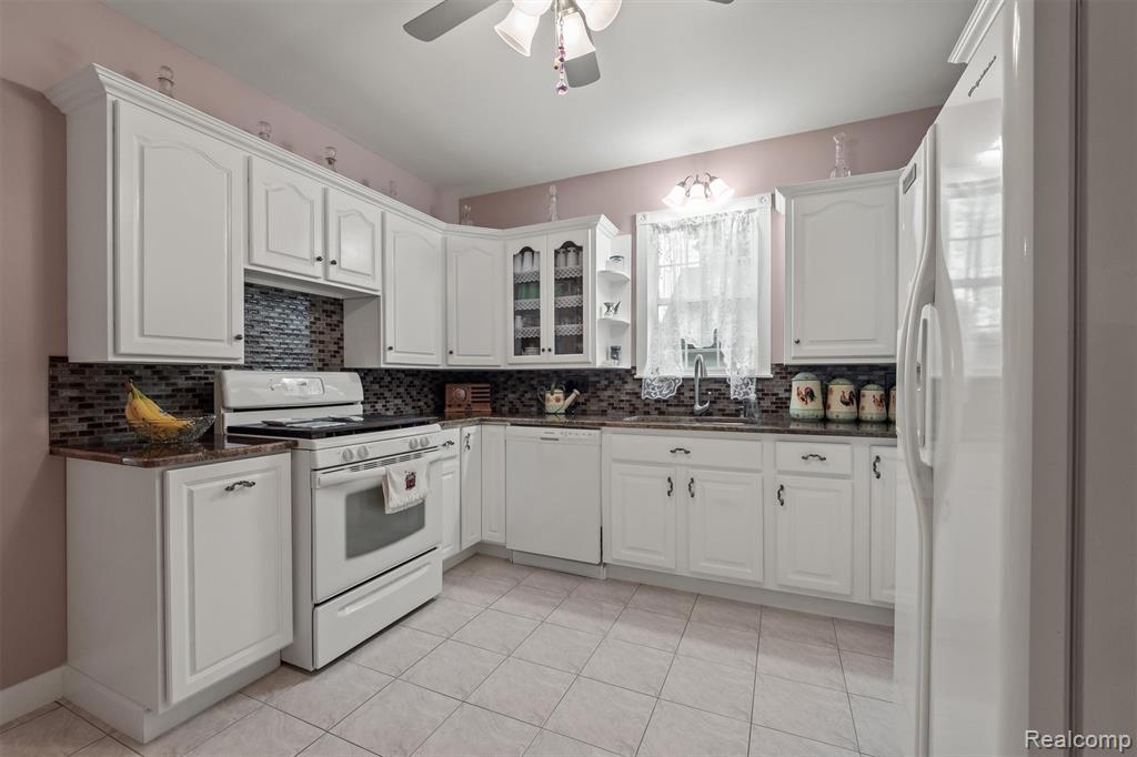 224 Pleasant Street, Romeo, MI 48065 — Photo 13