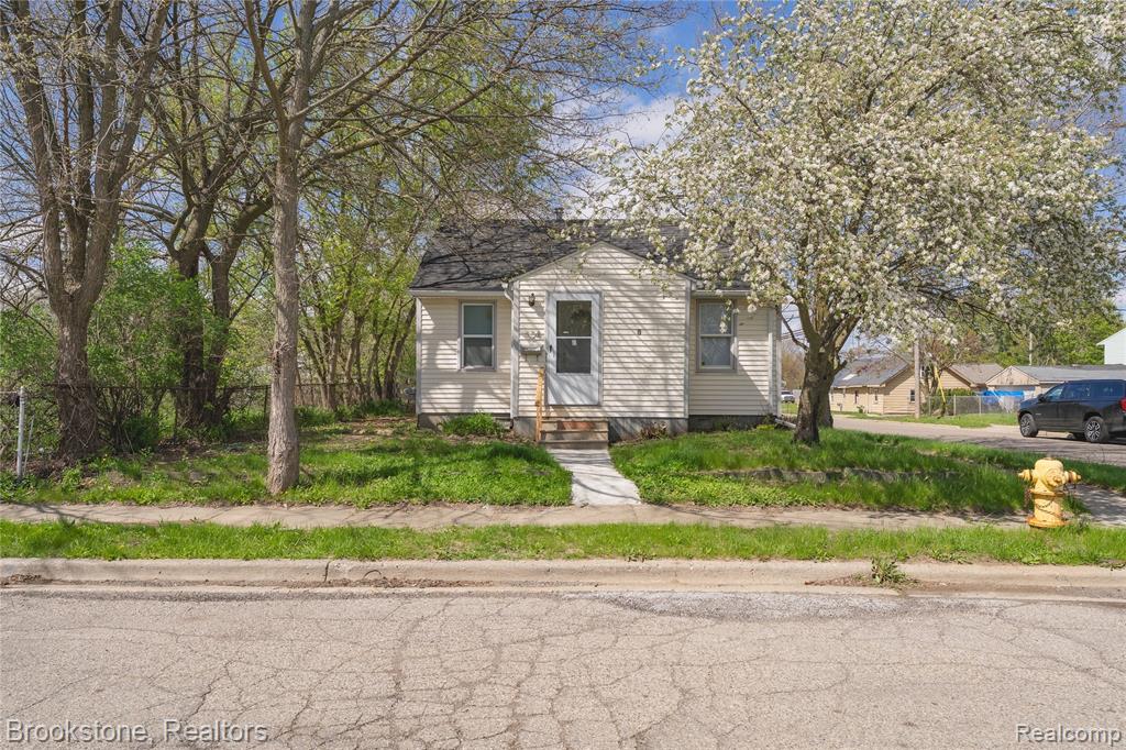 524 Luther Avenue, Pontiac, MI 48341 — Photo 2